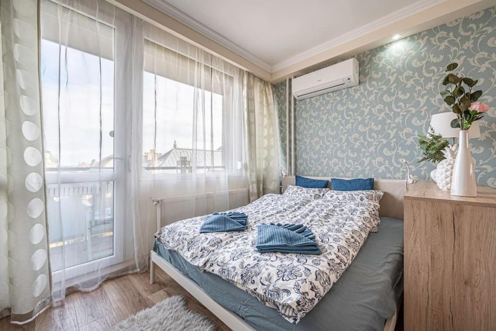 Liszt Ferenc Square Panorama Apt Budapest Exteriör bild