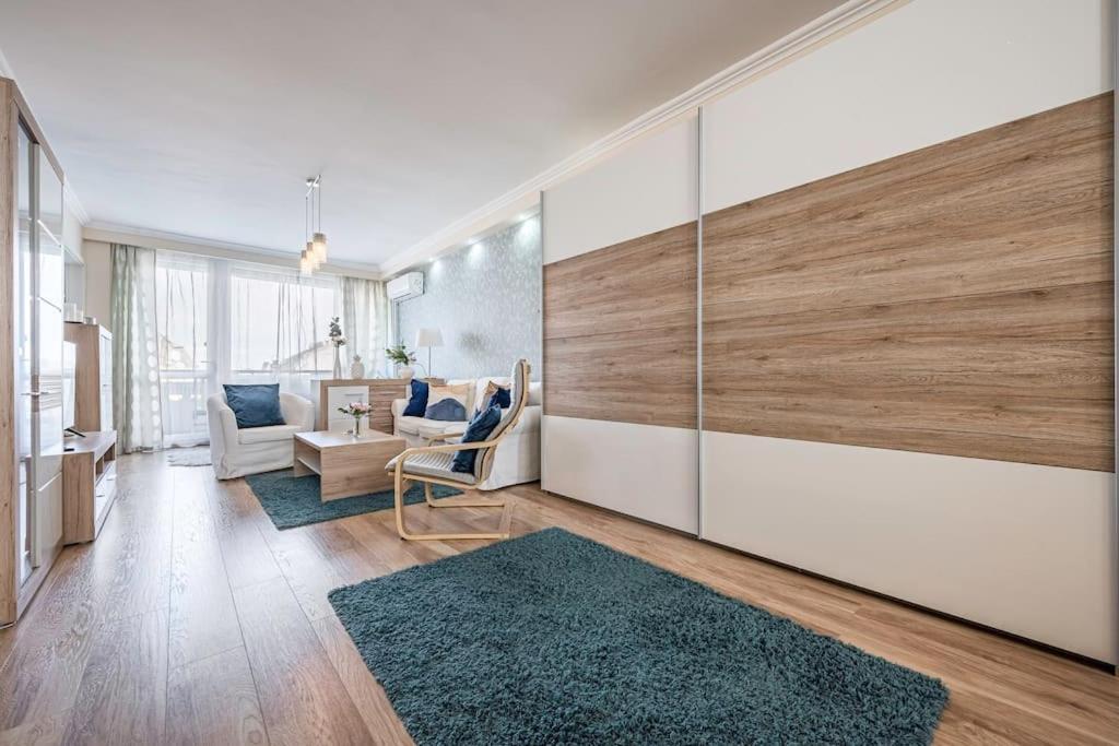 Liszt Ferenc Square Panorama Apt Budapest Exteriör bild